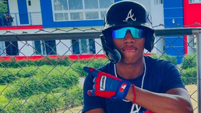 Con apenas 16 años, el pelotero cubano Diego Tornés firma por 2,5 millones de dólares con los Atlanta Braves