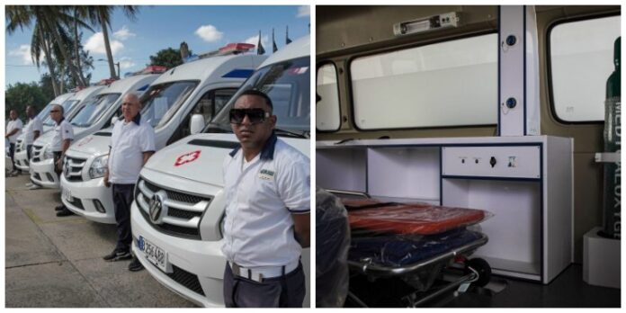 Entregan 15 nuevas ambulancias a servicio experimental del crítico sistema de Salud cubano