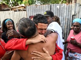 Presos políticos cubanos se reencuentran con familiares tras excarcelaciones