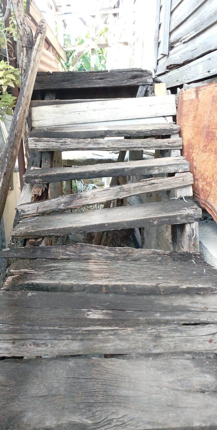 The Blue Wooden House in Holguin, Cuba – Havana Times