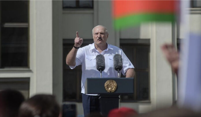 Lukashenko dice que le da lo mismo que Occidente no reconozca las elecciones bielorrusas