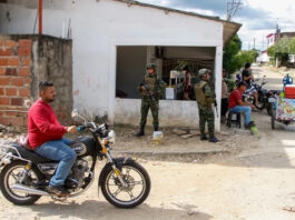 El ELN, vinculado a Cuba, inició un baño de sangre en Colombia para controlar el negocio de la cocaína