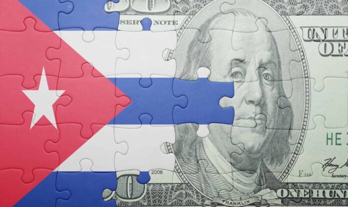 Advierte economista cubano sobre dolarización parcial: “Es un nuevo error”