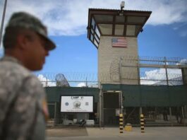 EEUU comienza a enviar inmigrantes ilegales a Guantánamo Bay