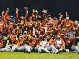 España arma un equipo de béisbol plagado de latinos, entre ellos seis cubanos