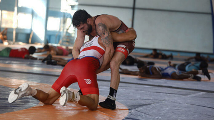 Los luchadores cubanos Luis Orta y Gabriel Rosillo, incluidos en un torneo con 200.000 dólares de premio