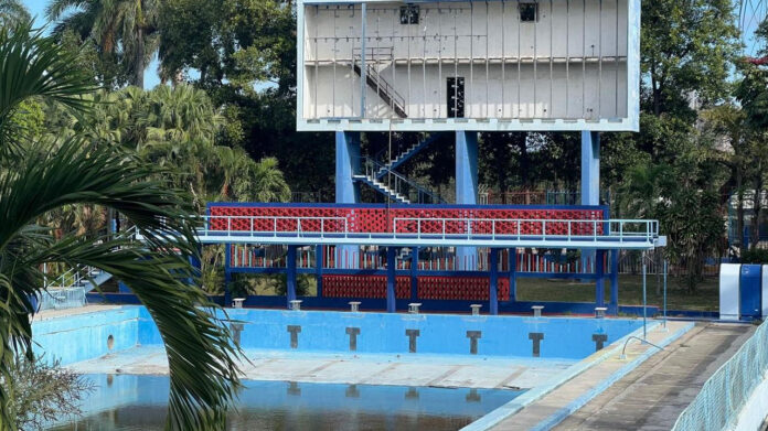 Lejos quedan los tiempos cuando un platillo volador llegó a la Ciudad Deportiva en La Habana