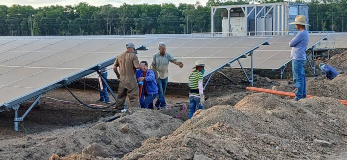 En Cienfuegos, con apagones de hasta 21 horas, crece la impaciencia por la construcción del parque solar