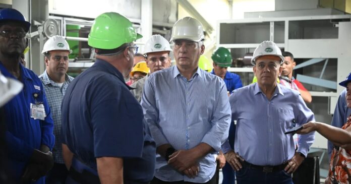 Díaz-Canel promete nueva fecha de entrega para la termoeléctrica de Cienfuegos