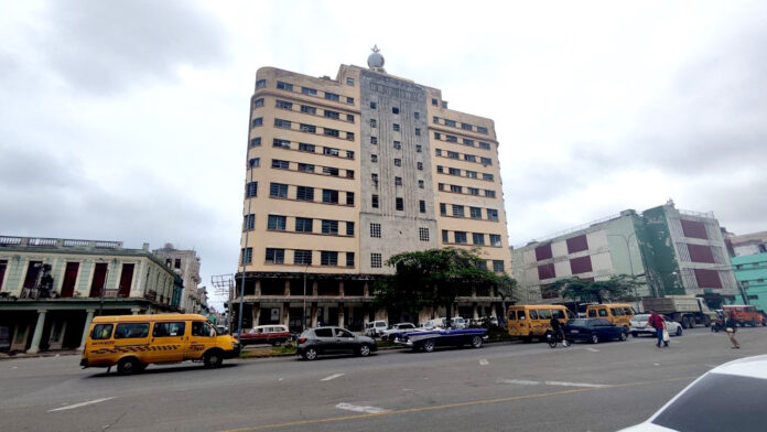 Etecsa y otras empresas estatales se quedan con más de la mitad del edificio de la masonería cubana