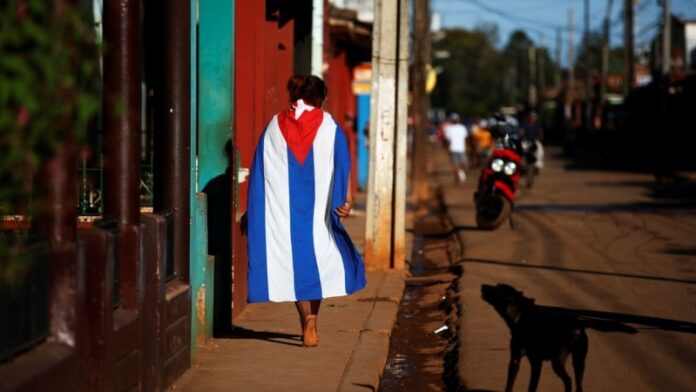 Opositores llaman a impulsar “cambios urgentes” hacia la democratización en Cuba