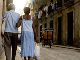 Cuba perdió más de 300.000 habitantes en 2024 y registró la cifra más baja de nacimientos de las últimas décadas