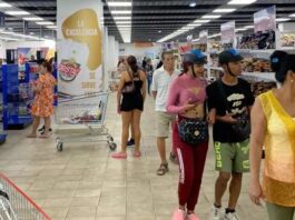 Cuba: Dollar Store Lit Up, the other Pitch Dark – Havana Times